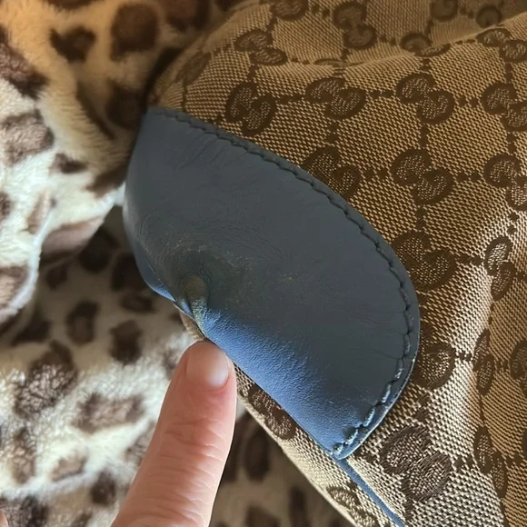 Gucci Tan and Blue Shoulder Bag - Picture 4 of 12